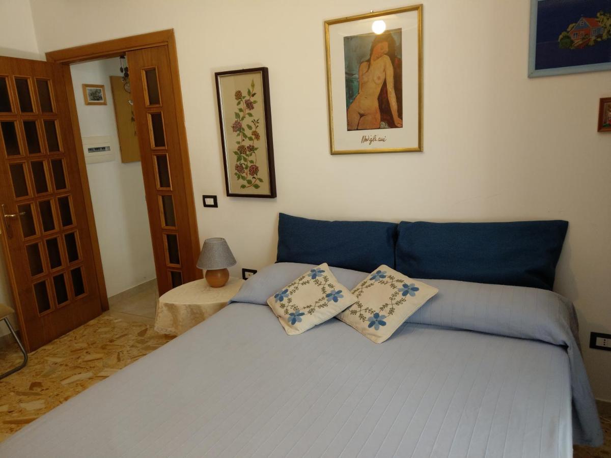 Appartamento Mercatello Salerno Bagian luar foto